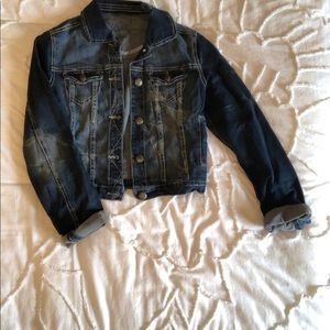Cropped denim jacket